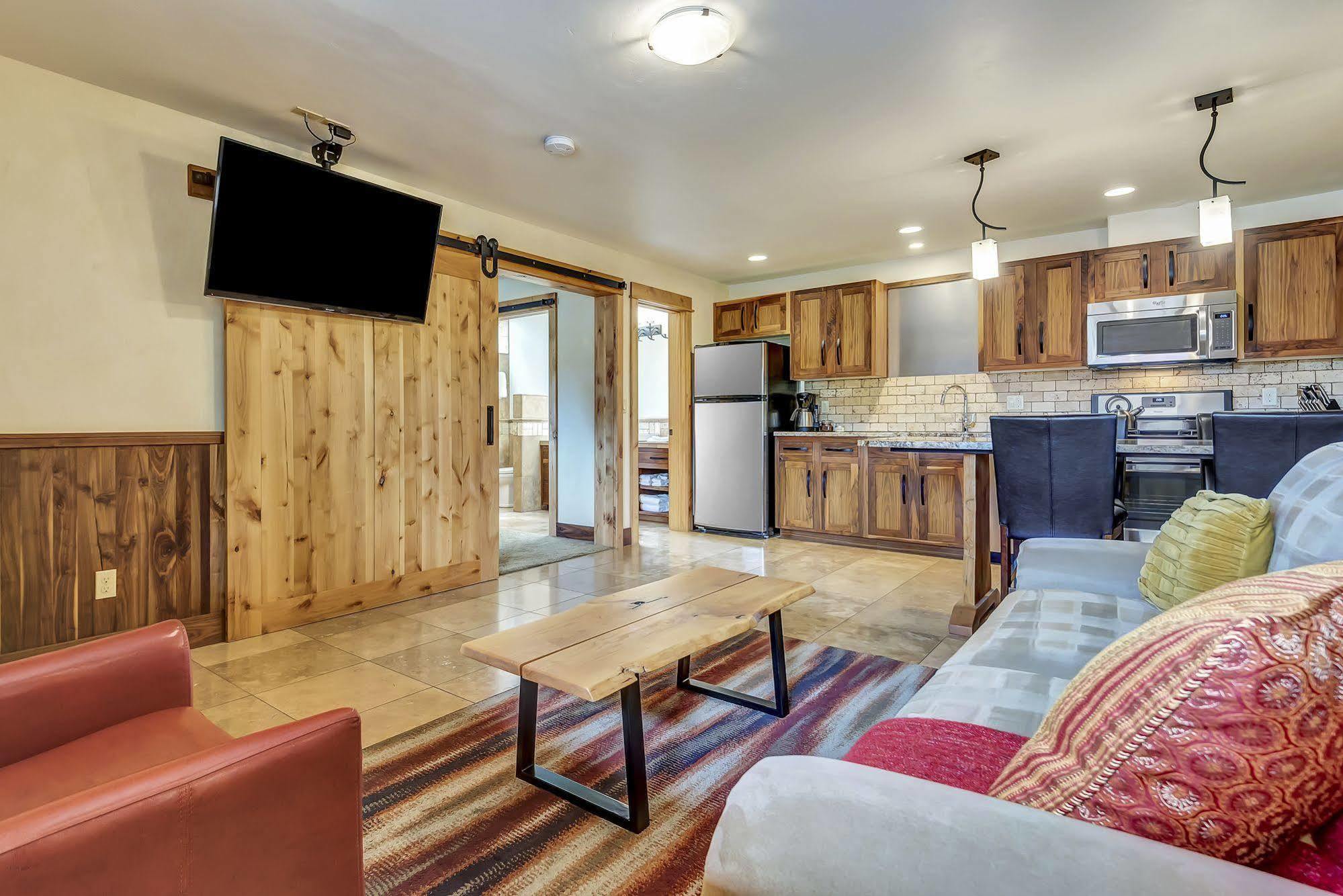 Wall Street Suites Bend Zewnętrze zdjęcie