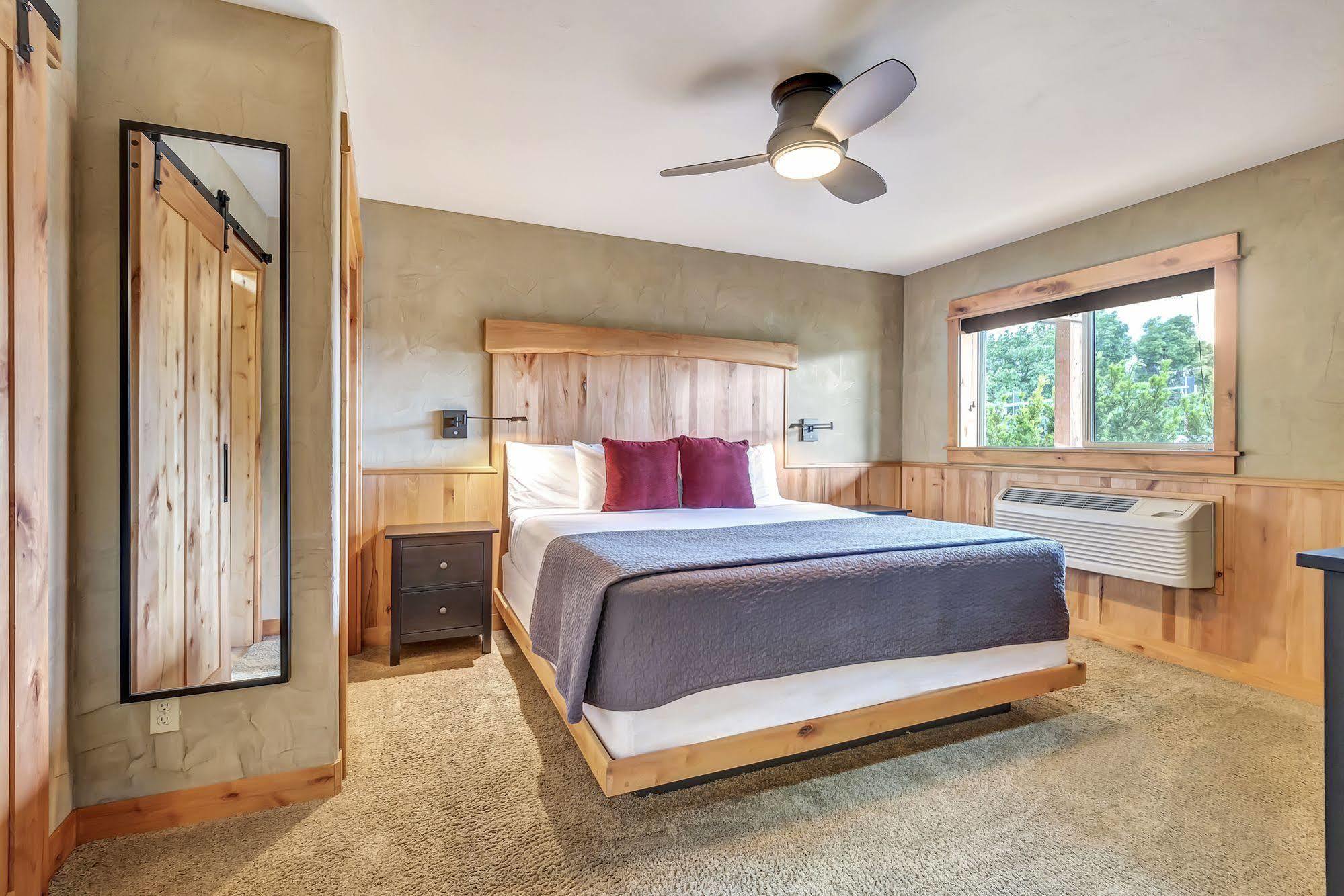 Wall Street Suites Bend Zewnętrze zdjęcie